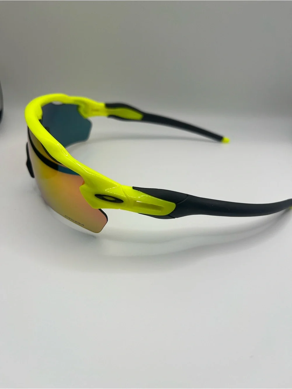 Men's High-Visibility Yellow Sports Sunglasses with Red Mirrored Lens